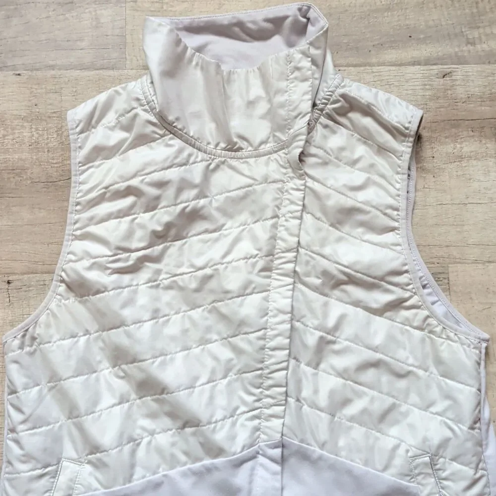 ​Nike Run Division White Quilted Puffer Running Vest Full Zip Stand Collar S
